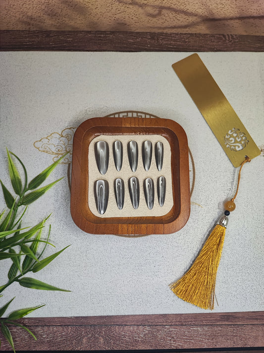 Uñas Press-On Almendradas Efecto Ojo de Gato Gris