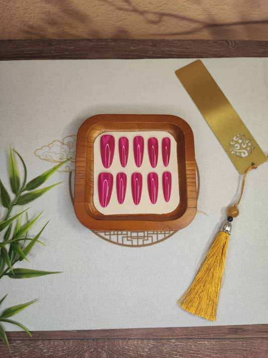 Uñas Press-On Almendradas Efecto Ojo de Gato Rosado