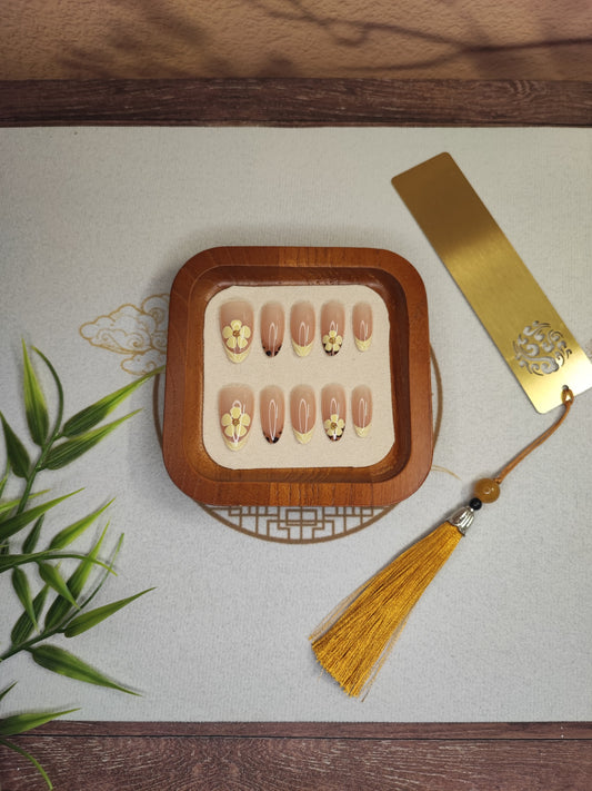 Uñas Press-On Almendradas con Diseño Flores Amarillas