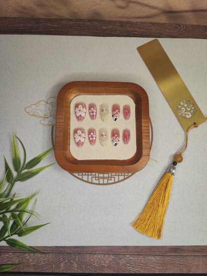 Uñas Press-On Almendradas con Diseño Sakura