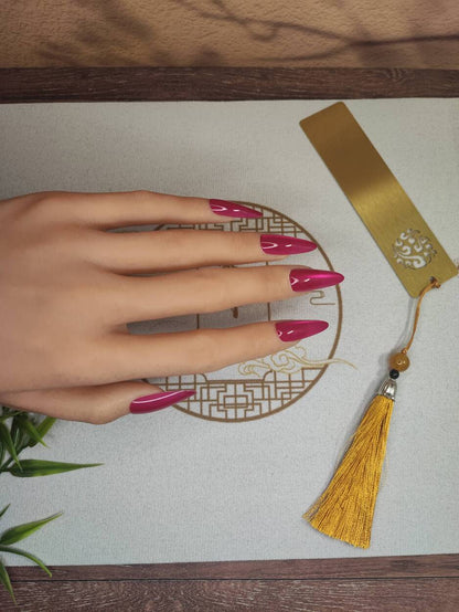 Uñas Press-On Almendradas Efecto Ojo de Gato Rosado