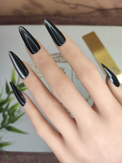 Uñas Press-On Almendradas Efecto Ojo de Gato Obsidiana